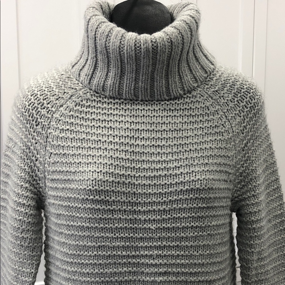 Denver Hayes Light Gray Turtleneck Sweater – Women’s Small - Picture 3 of 7